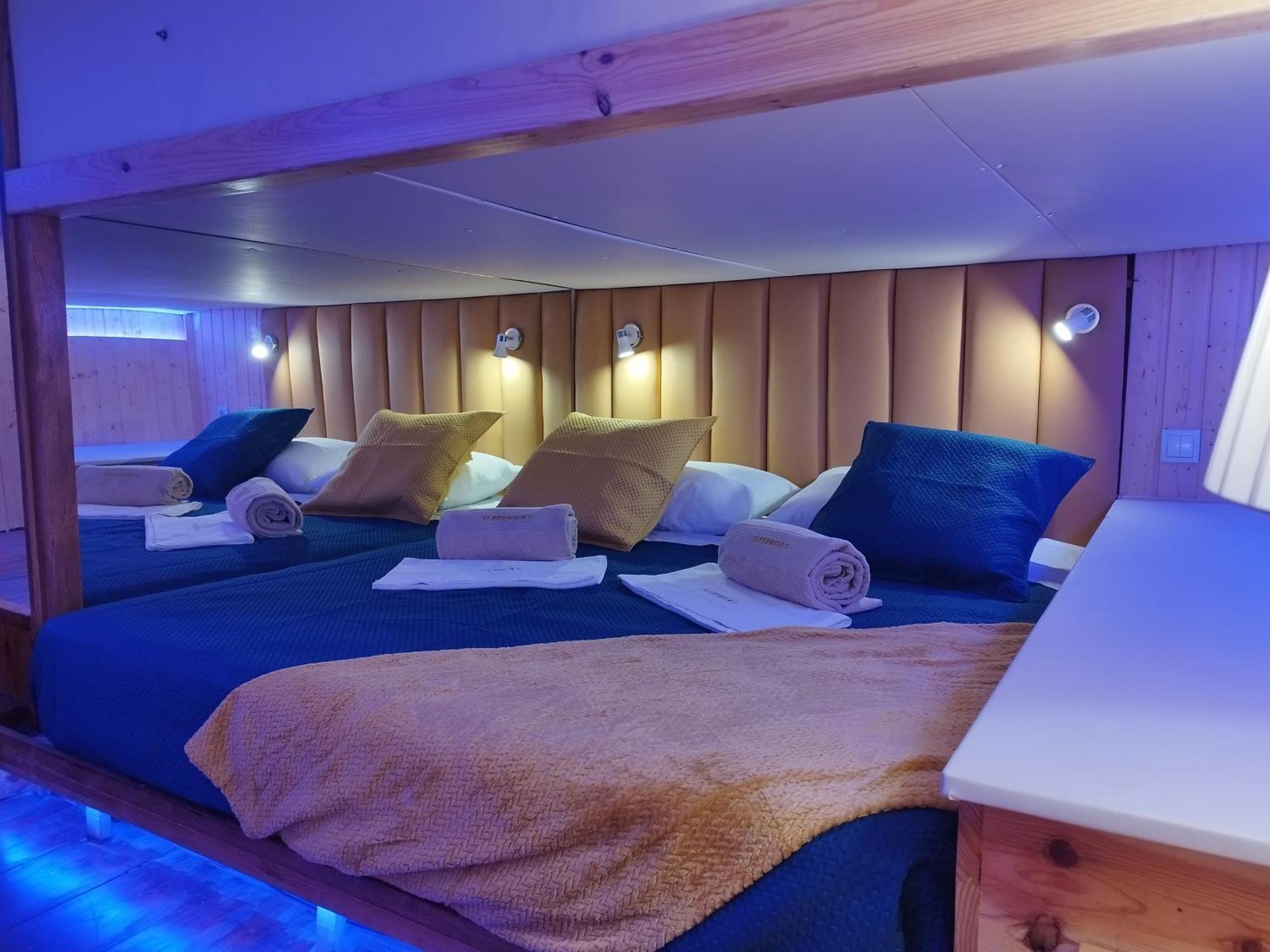 Sleepboat Luxlife Yatch Hotel Porto Exterior photo
