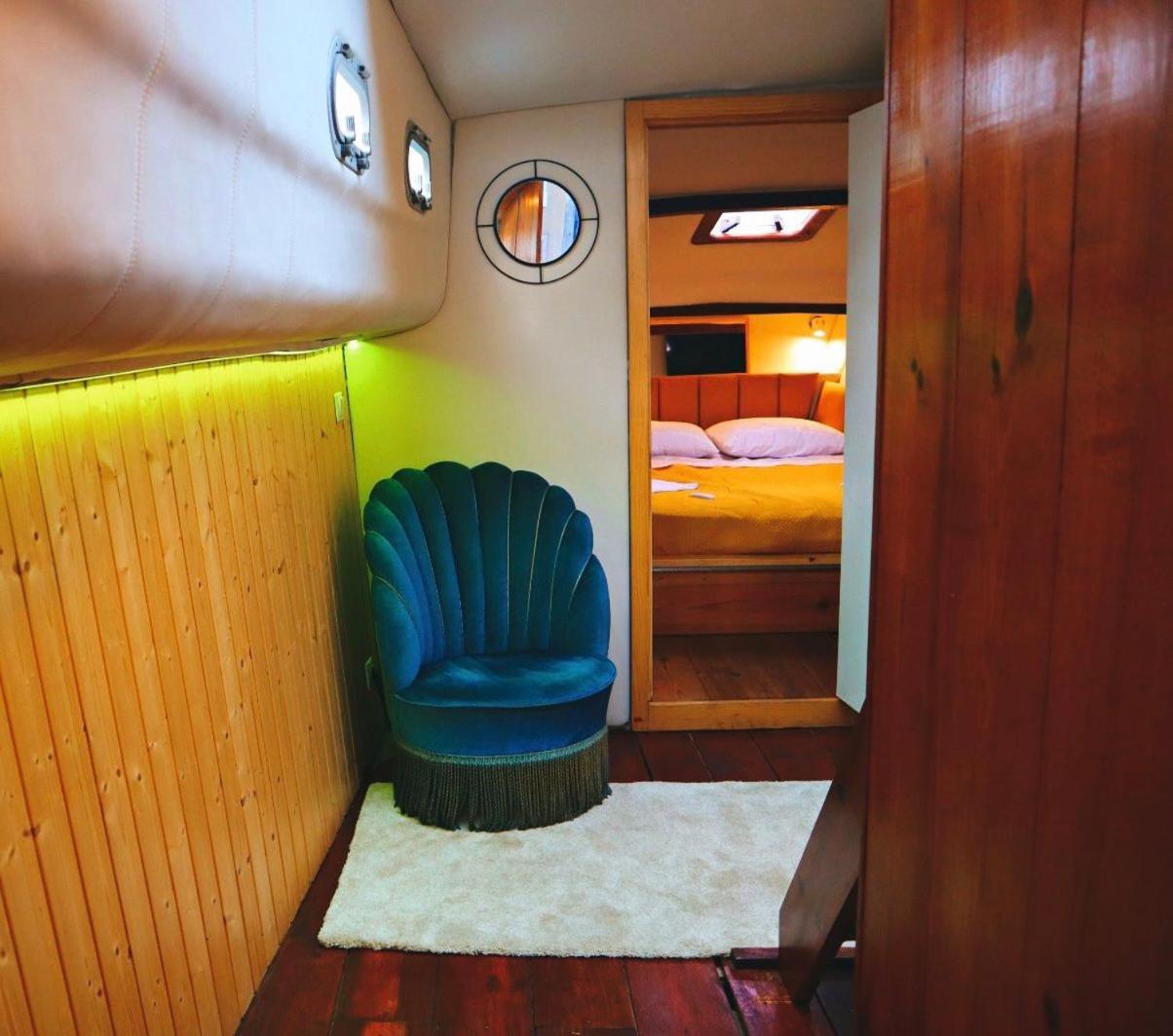 Sleepboat Luxlife Yatch Hotel Porto Exterior photo