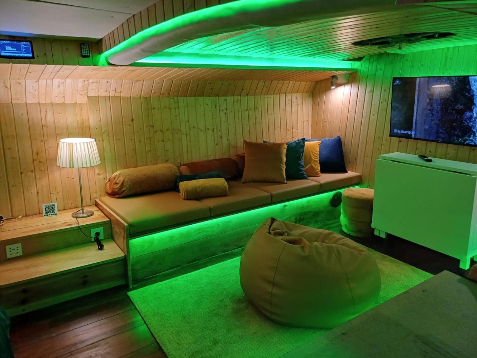 Sleepboat Luxlife Yatch Hotel Porto Exterior photo