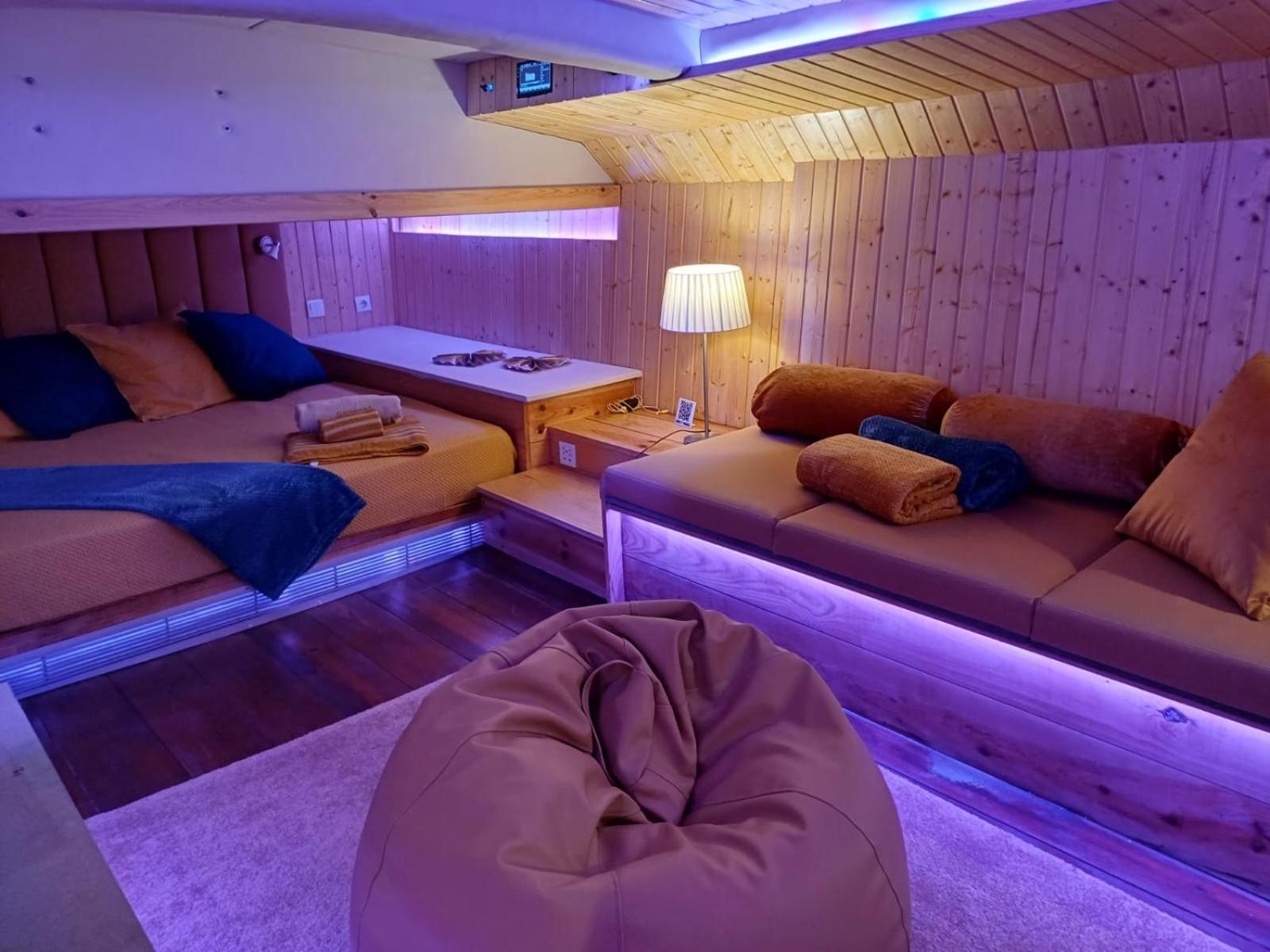 Sleepboat Luxlife Yatch Hotel Porto Exterior photo