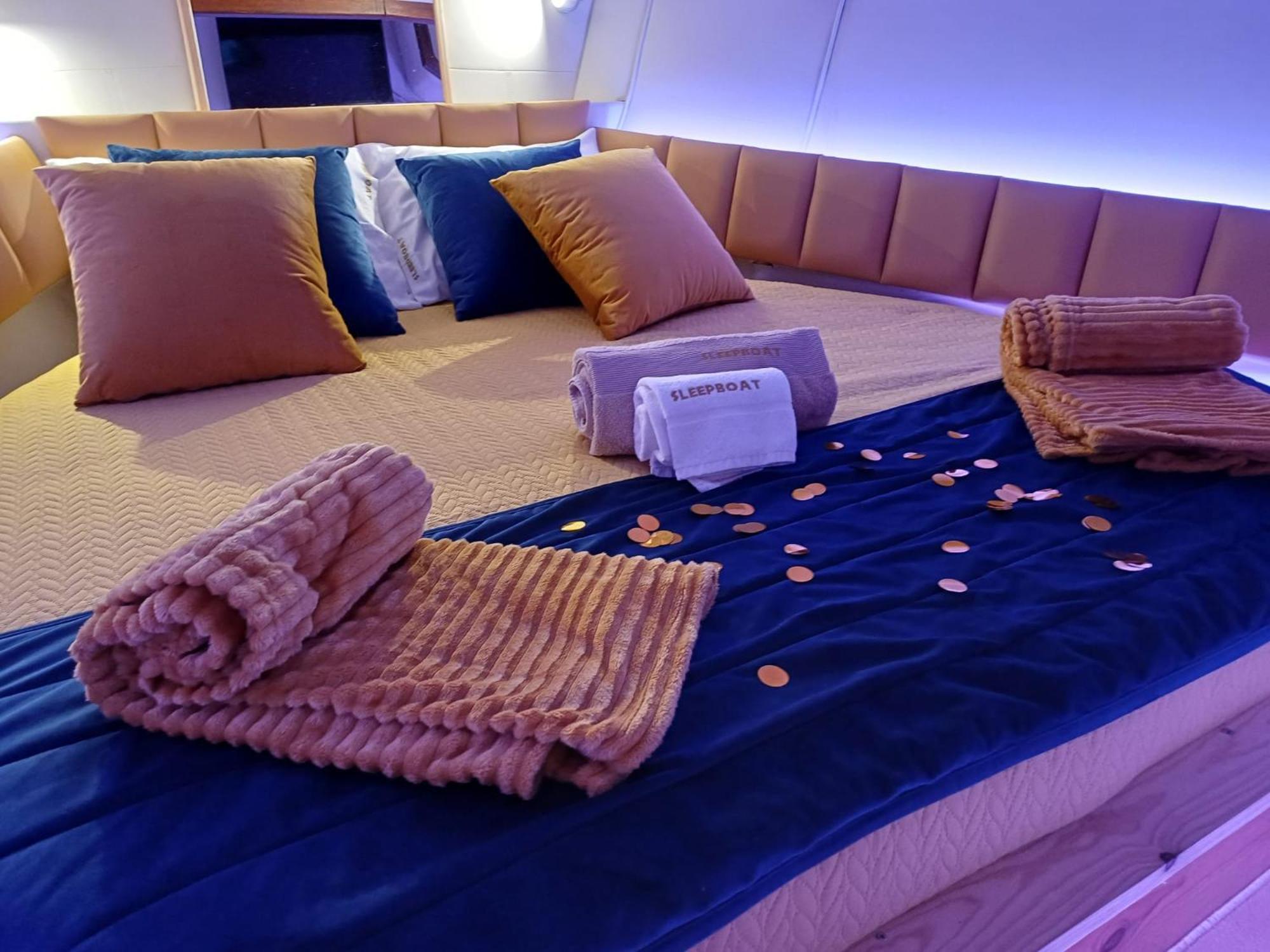 Sleepboat Luxlife Yatch Hotel Porto Exterior photo
