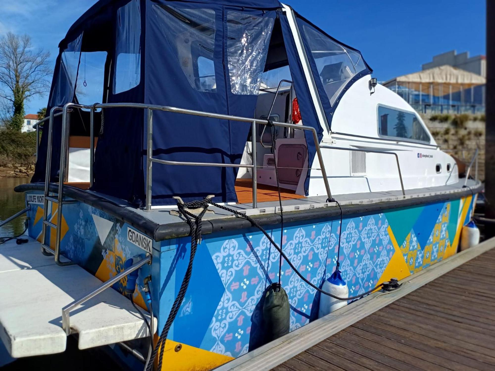 Sleepboat Luxlife Yatch Hotel Porto Exterior photo