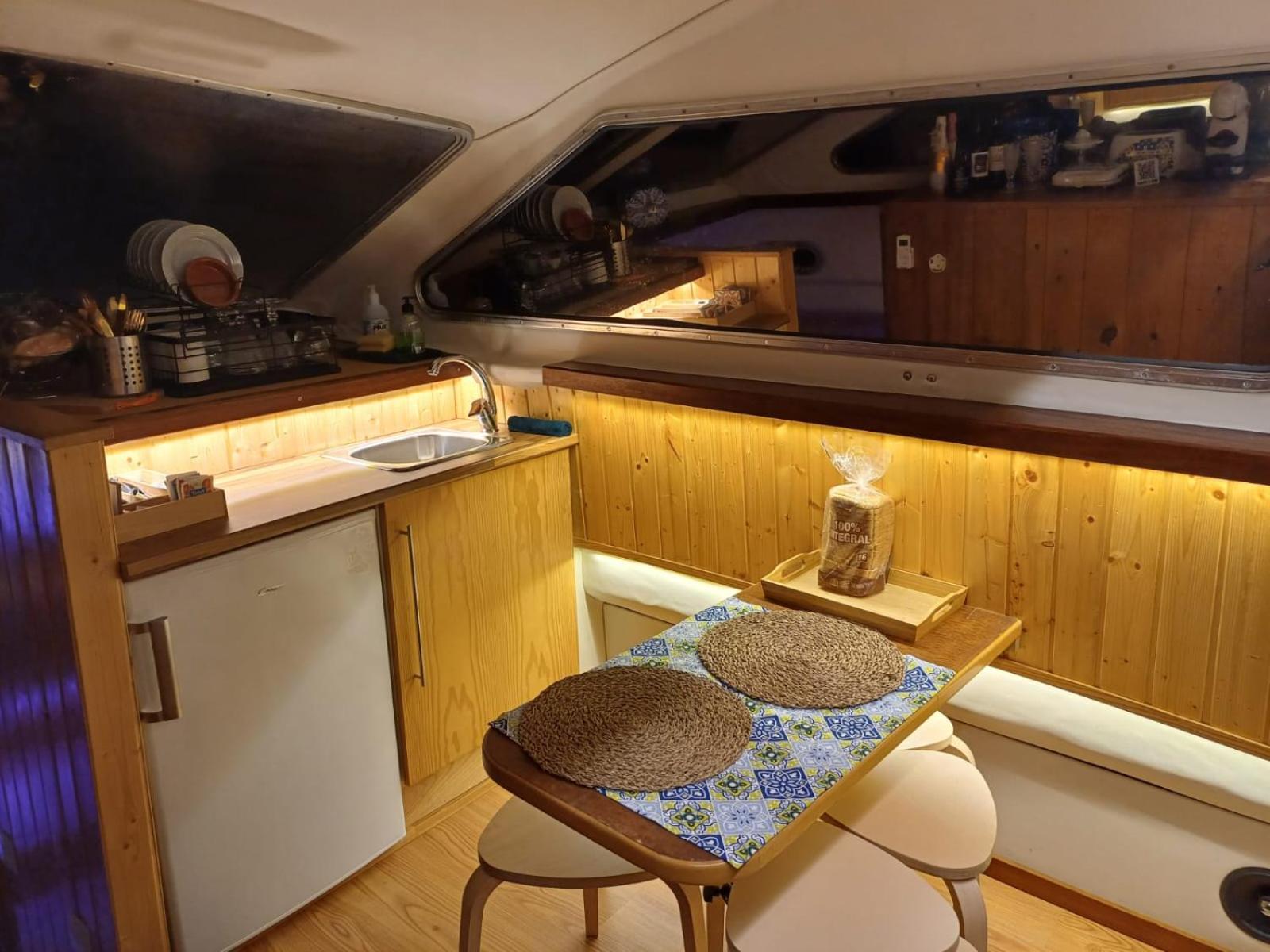 Sleepboat Luxlife Yatch Hotel Porto Exterior photo