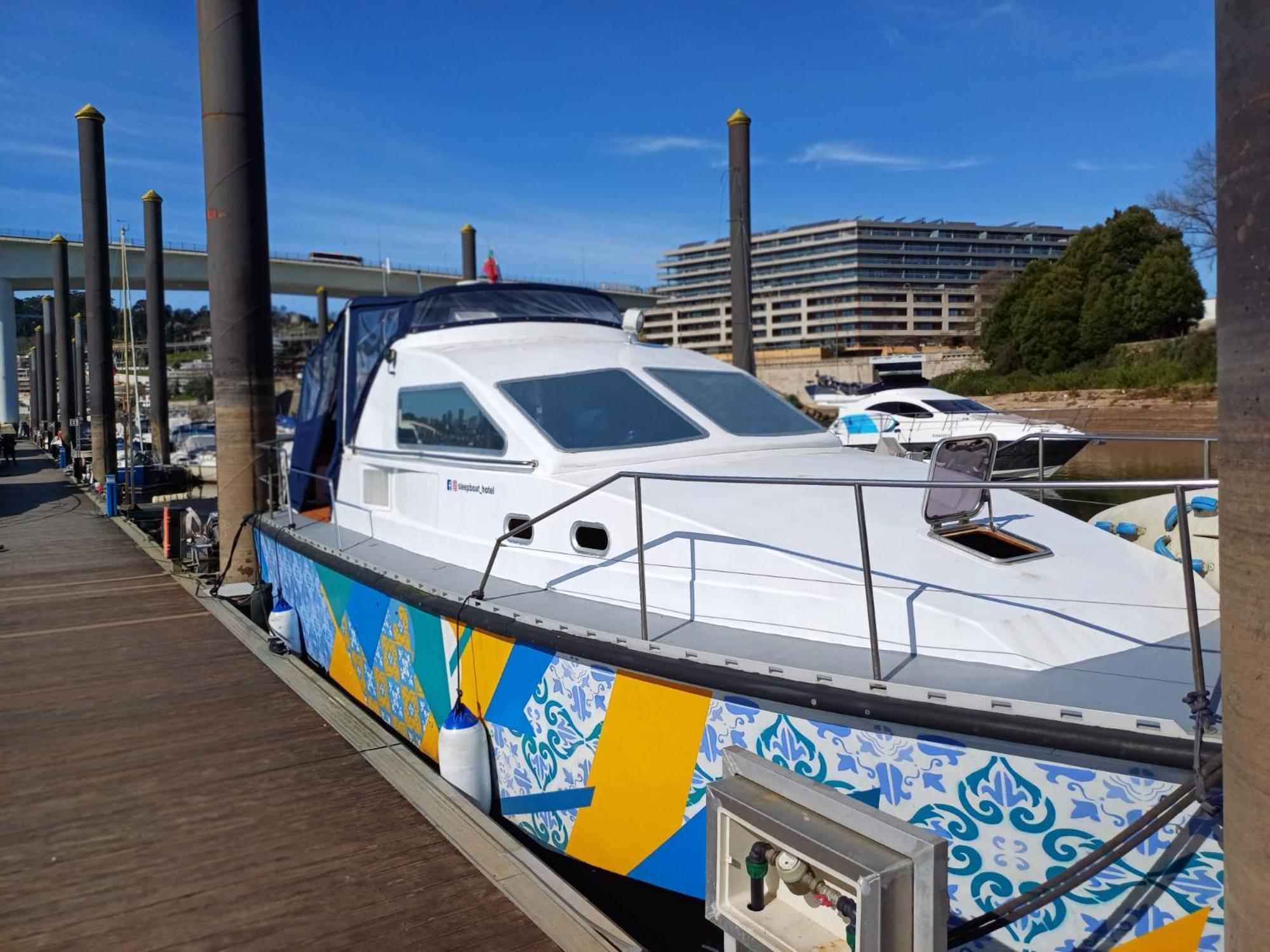 Sleepboat Luxlife Yatch Hotel Porto Exterior photo